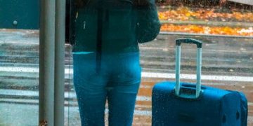 Avoid These 5 Travel Insurance Mistakes Costing Americans Thousands - Cover Image