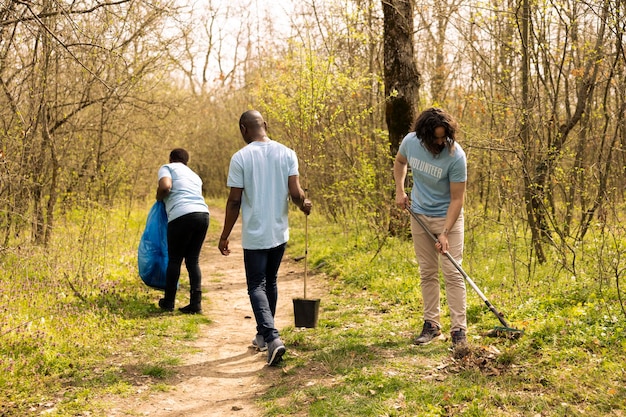 National Park Volunteer Opportunities: Giving Back & Exploring Outdoors